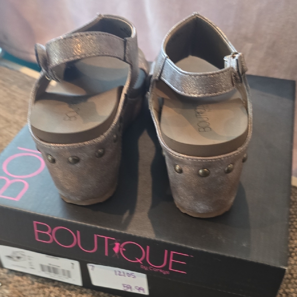 Corkys Metallic Pewter Wedge Sandals - Picture 8 of 9